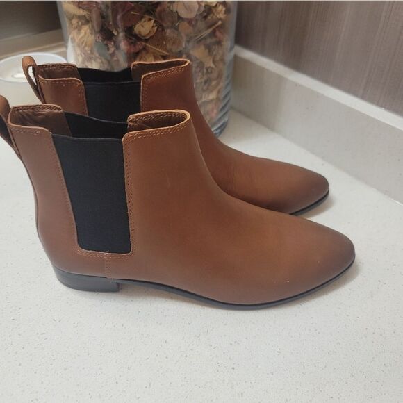 J. Crew Pull-on Leather Chelsea Boots New Size 7 - Picture 5 of 12